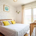 Spacious Apartment By The Sea 8+4