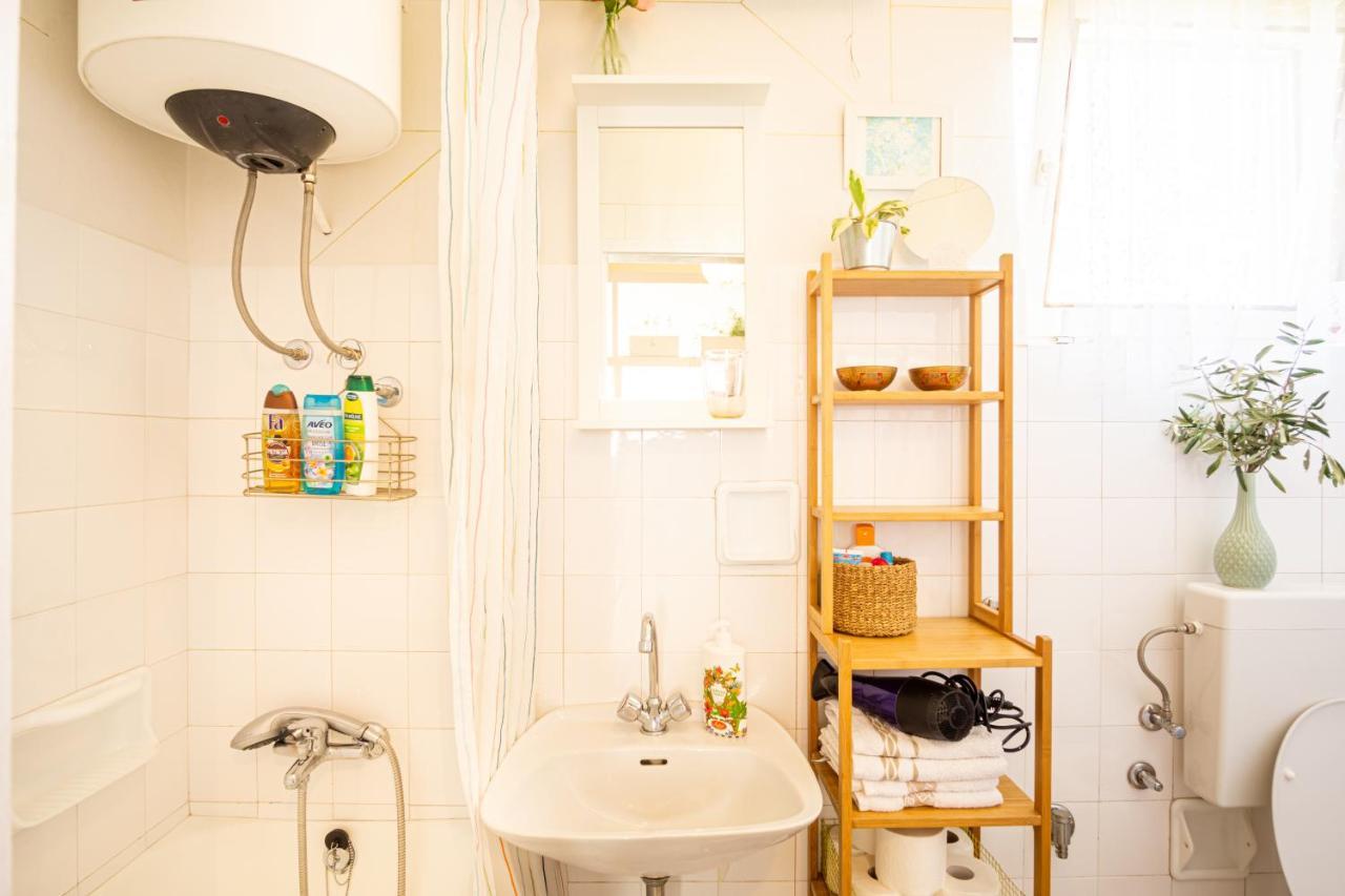 Spacious By The Sea 8+4 Apartma
