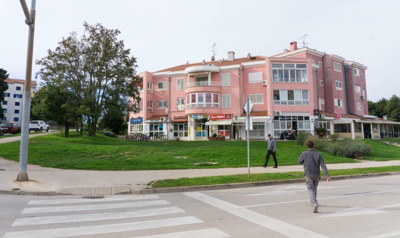 Apartma Spacious By The Sea 8+4 Pula